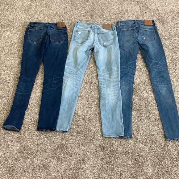 3 pair bundle American Eagle jeans. Size 28x34 - Picture 2 of 2